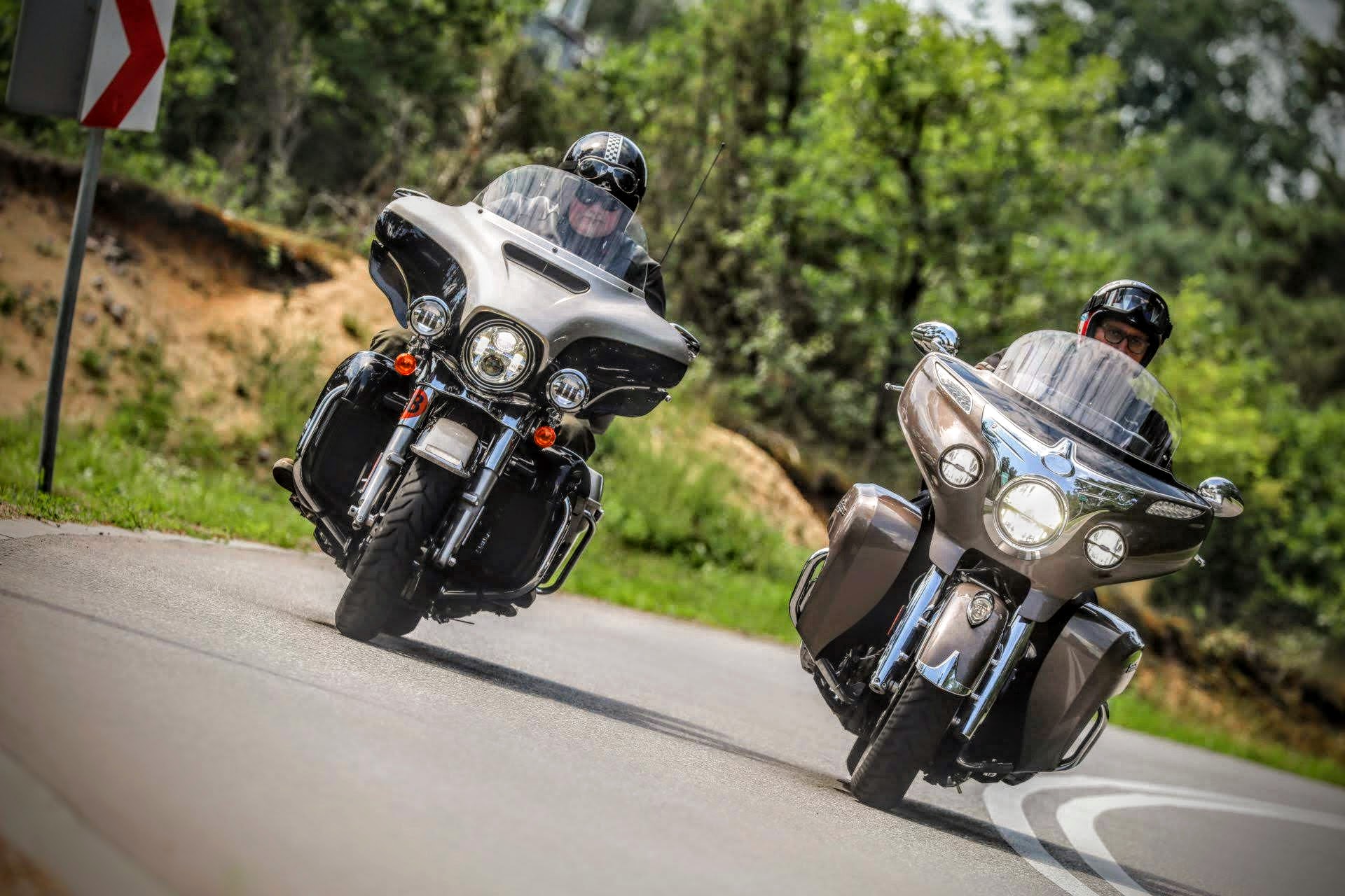 Harley-Davidson Ultra Limited vs Indian Chief Roadmaster