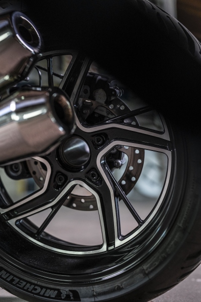 BMW-R-12-nighT-Auto-Fus-Group-13