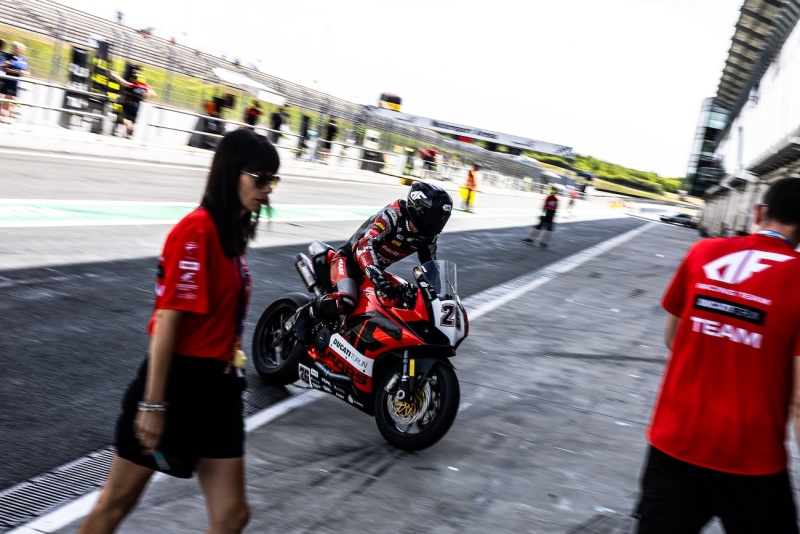 Daniel-Blin-AF-Racing-Team-2025-IDM-Oschersleben-Niemcy-fot-Damon-Teering-27