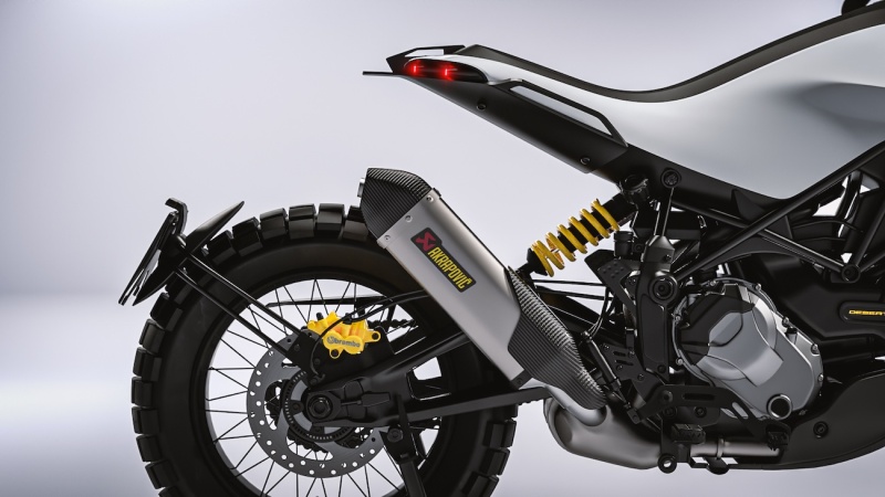 Ducati-Desert-X-Handyman-Dotto-Creations-i-Danilo-Petrucci-fot-10