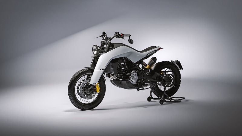 Ducati-Desert-X-Handyman-Dotto-Creations-i-Danilo-Petrucci-fot-3