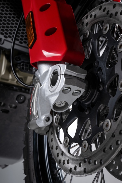 Ducati-DesertX-Rally-2024-Studio-11