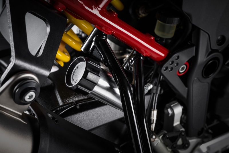 Ducati-DesertX-Rally-2024-Studio-22