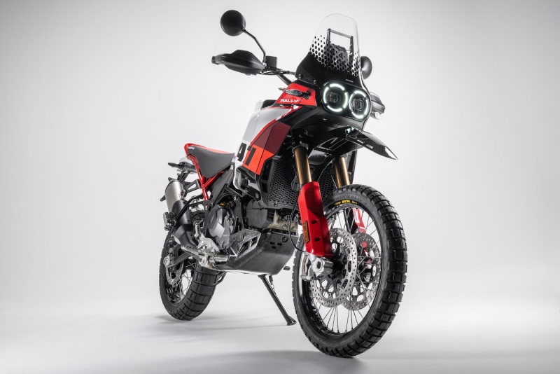 Ducati-DesertX-Rally-2024-Studio-61