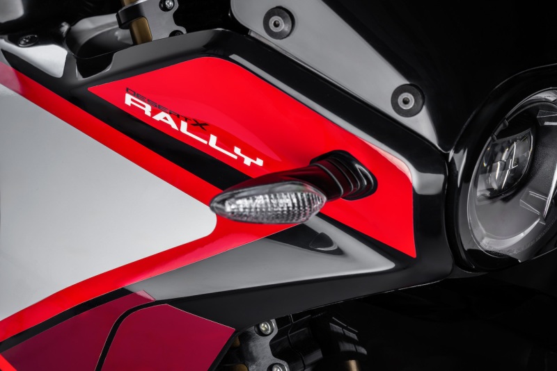 Ducati-DesertX-Rally-2024-Studio-9
