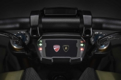 Ducati-Diavel-1260-Lamborghini-2021-3
