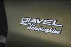 Ducati-Diavel-1260-Lamborghini-2021-5