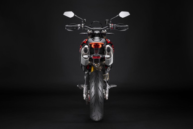 Ducati-Hypermotard-698-Mono-2024-105