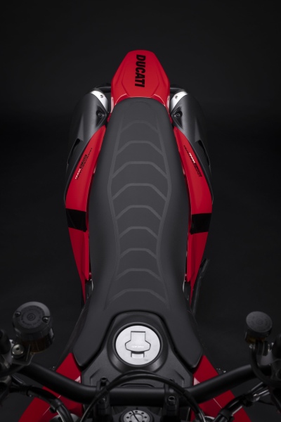 Ducati-Hypermotard-698-Mono-2024-109