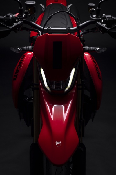 Ducati-Hypermotard-698-Mono-2024-112