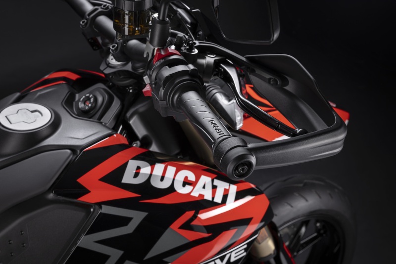 Ducati-Hypermotard-698-Mono-2024-143