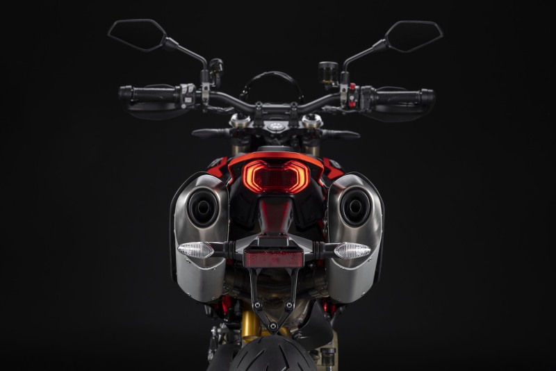 Ducati-Hypermotard-698-Mono-2024-149
