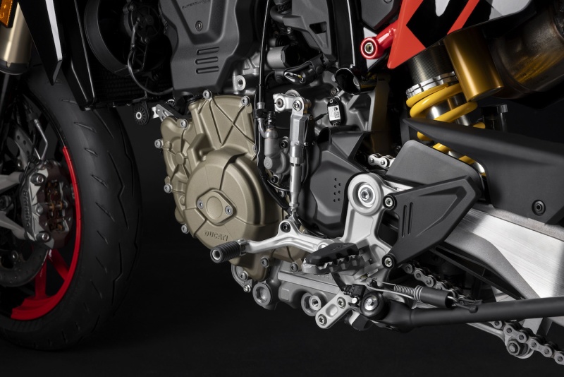 Ducati-Hypermotard-698-Mono-2024-156