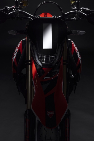 Ducati-Hypermotard-698-Mono-2024-172