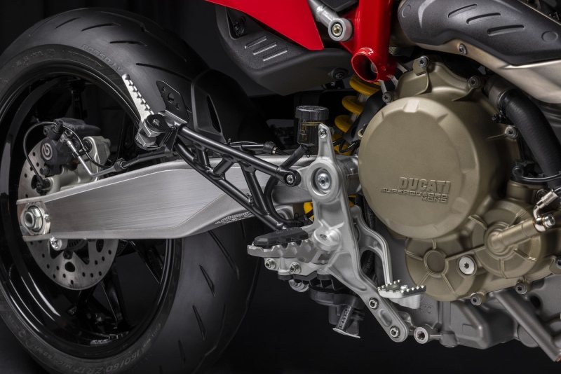 Ducati-Hypermotard-698-Mono-2024-87