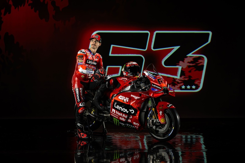 Francesco-Pecco-Bagnaia-MotoGP-2025-prezentacja-Ducati-7