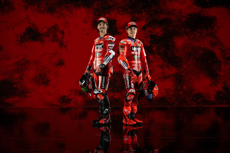 Pecco-Bagnaia-Marc-Marquez-MotoGP-2025-prezentacja-Ducati-5