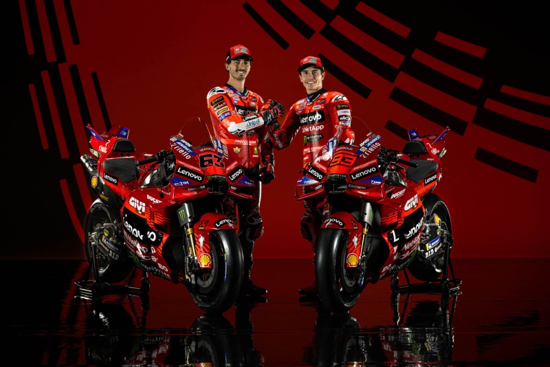 Pecco-Bagnaia-Marc-Marquez-MotoGP-2025-prezentacja-Ducati-9