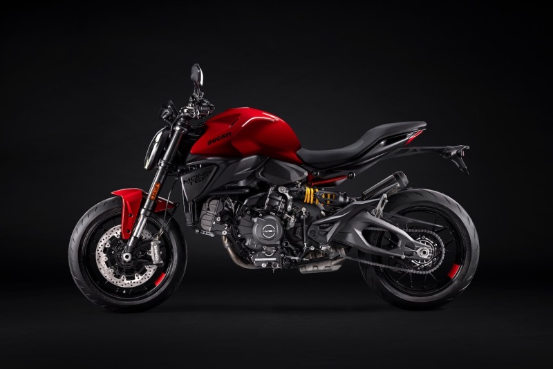 ducati-monster-2026-studio-32