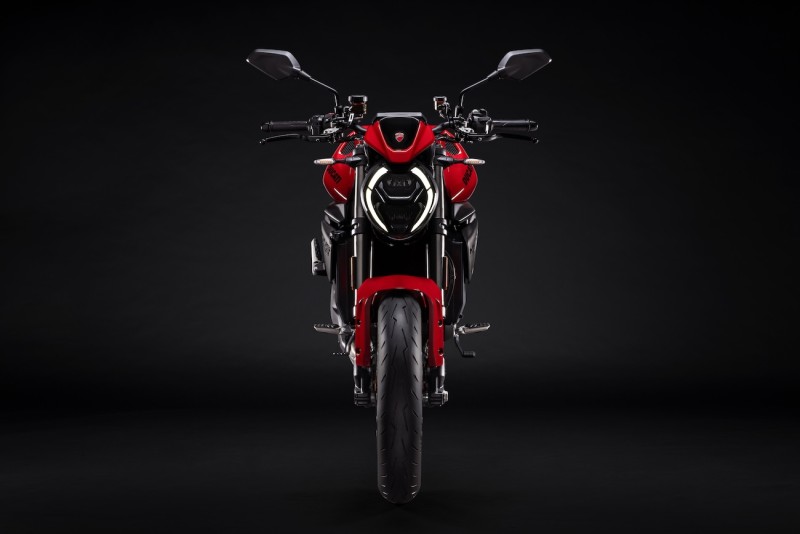 ducati-monster-2026-studio-36