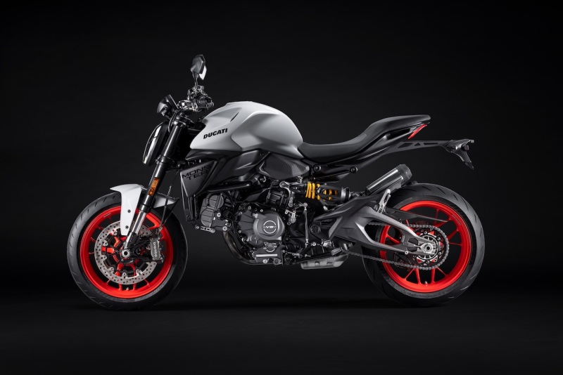ducati-monster-2026-studio-41