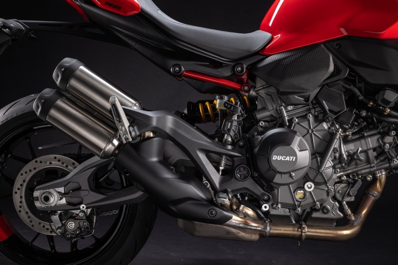 ducati-monster-2026-studio-7
