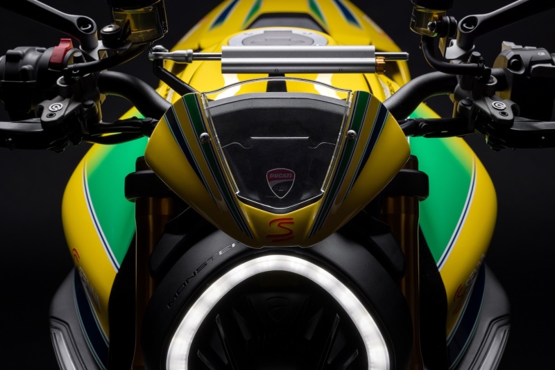 Ducati_Monster_Senna-_11__UC638477_Mid