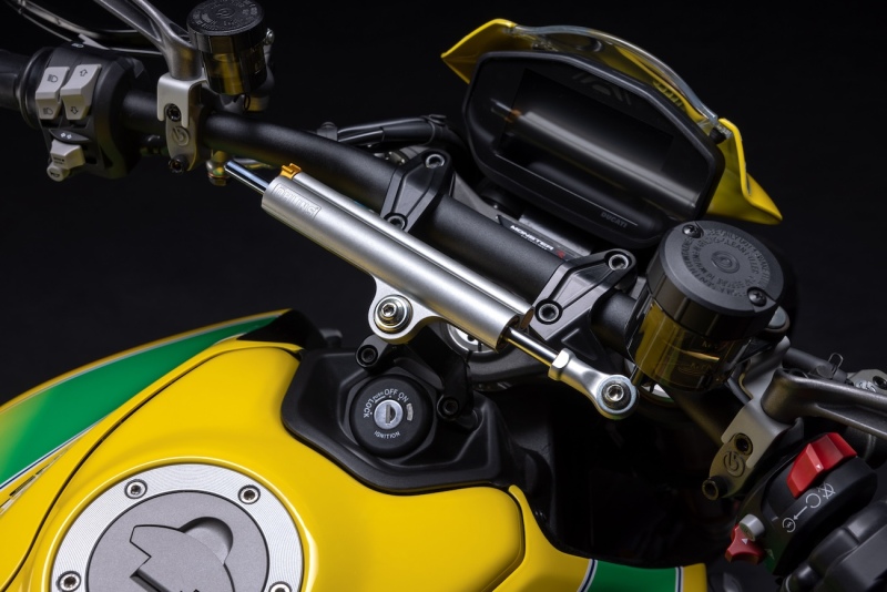 Ducati_Monster_Senna-_45__UC638509_Mid