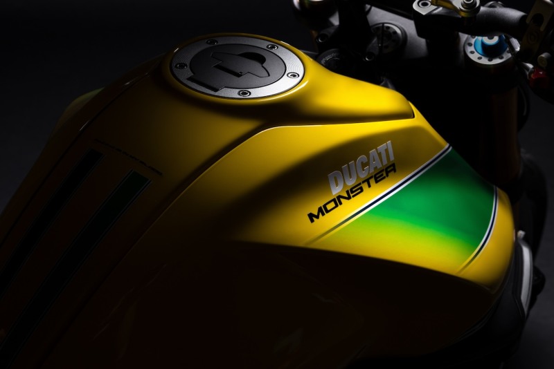 Ducati_Monster_Senna-_51__UC638458_Mid