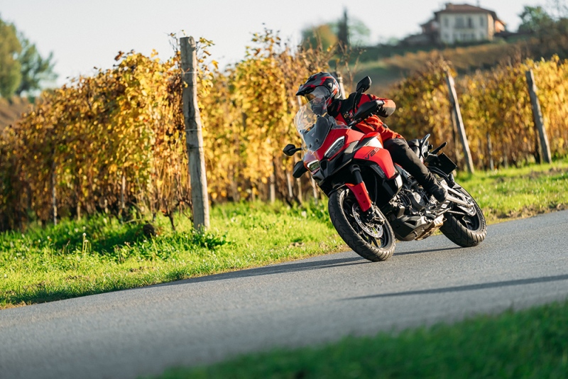 Ducati-Multistrada-V2-2025-akcja-10