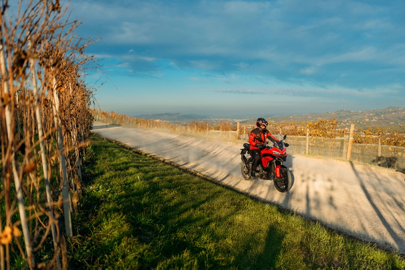 Ducati-Multistrada-V2-2025-akcja-16