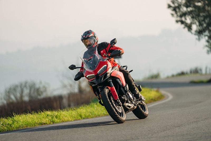 Ducati-Multistrada-V2-2025-akcja-27