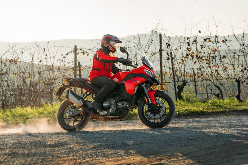 Ducati-Multistrada-V2-2025-akcja-47