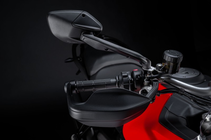 Ducati-Multistrada-V2-2025-studio-10