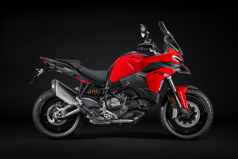 Ducati-Multistrada-V2-2025-studio-2