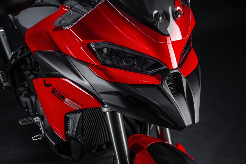 Ducati-Multistrada-V2-2025-studio-41