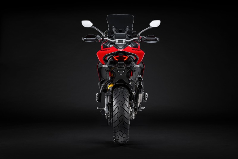 Ducati-Multistrada-V2-2025-studio-5