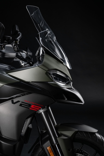 Ducati-Multistrada-V2-2025-zielona-10