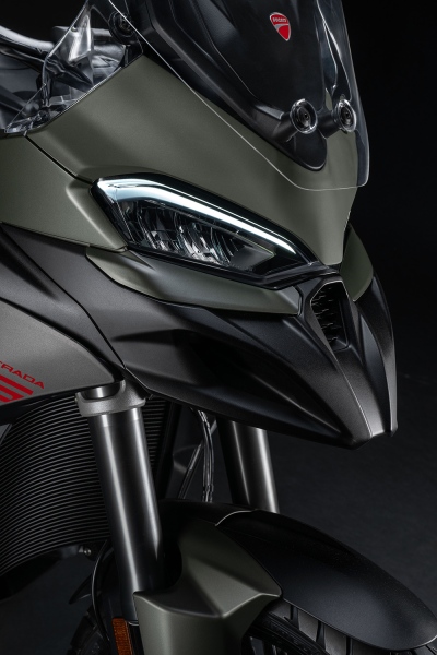 Ducati-Multistrada-V2-2025-zielona-12