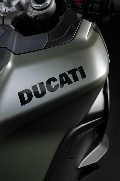 Ducati-Multistrada-V2-2025-zielona-14