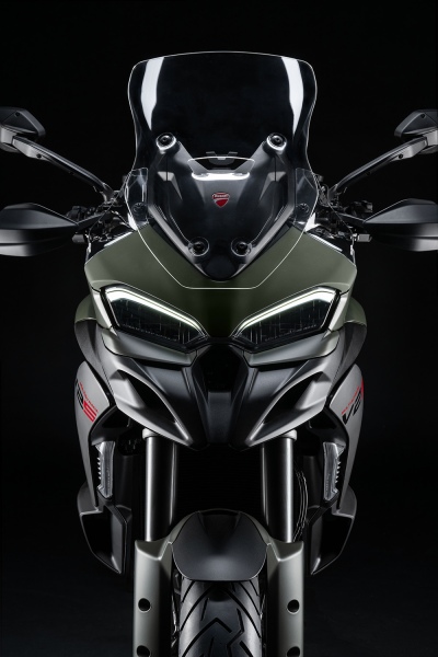 Ducati-Multistrada-V2-2025-zielona-20