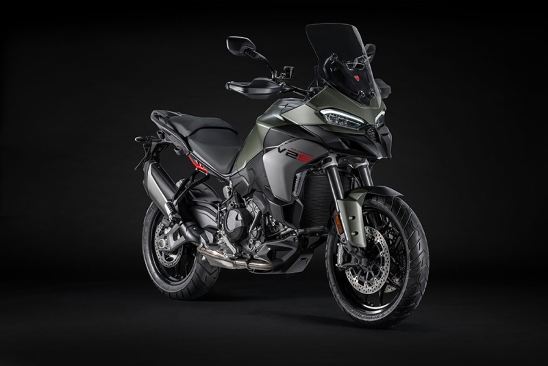 Ducati-Multistrada-V2-2025-zielona-4