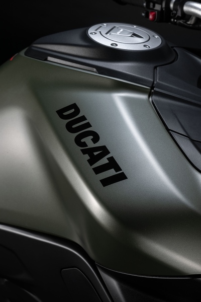 Ducati-Multistrada-V2-2025-zielona-8