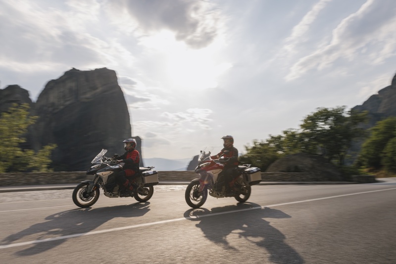 Ducati-Multistrada-V4-Rally-2026-akcja-10