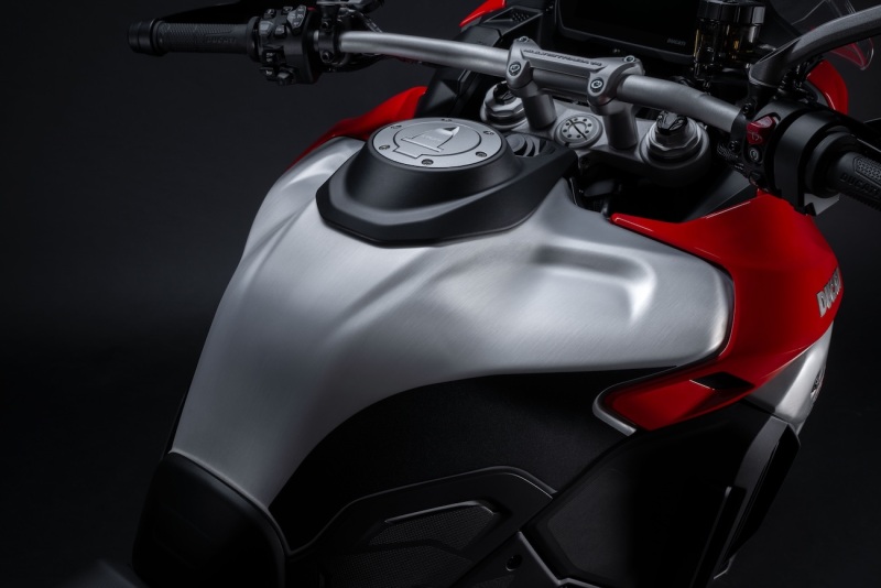 Ducati-Multistrada-V4-Rally-2026-studio-13