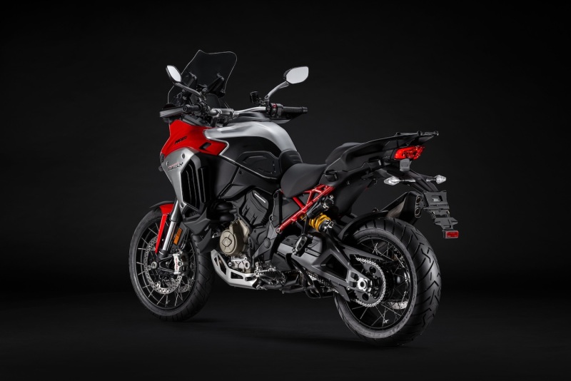 Ducati-Multistrada-V4-Rally-2026-studio-17