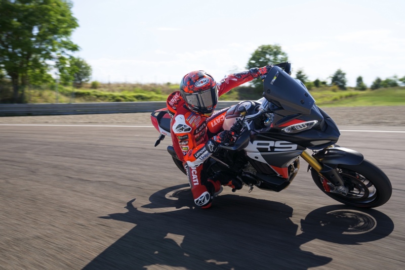 Ducati-Multistrada-V4-RS-2026-11