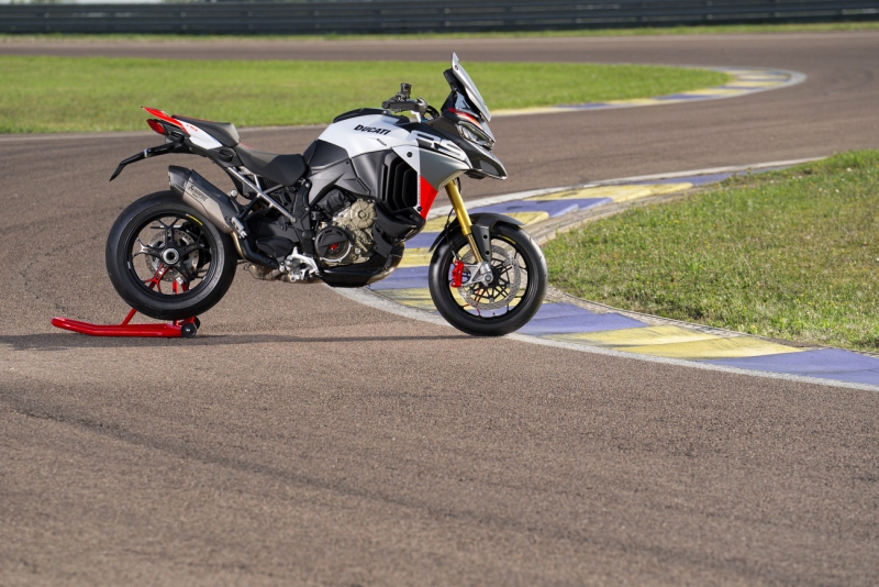Ducati-Multistrada-V4-RS-2026-45