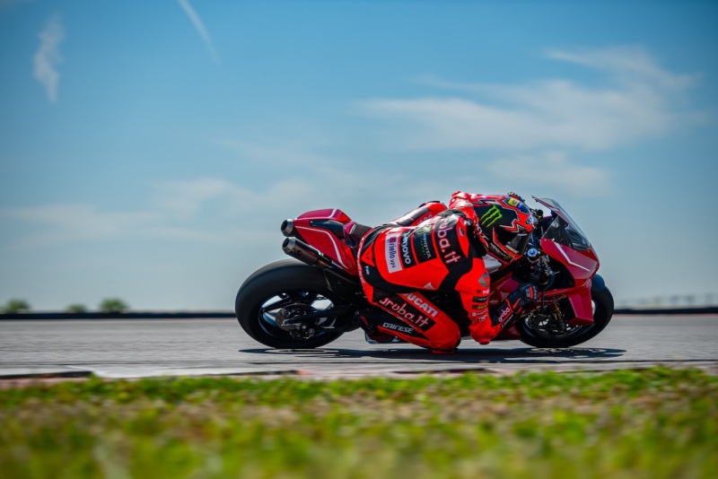 Ducati-Panigale-V4-R-2026-Nicolo-Bulega-20