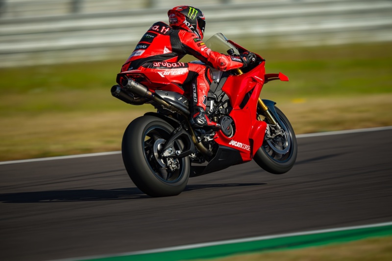 Ducati-Panigale-V4-R-2026-Nicolo-Bulega-9